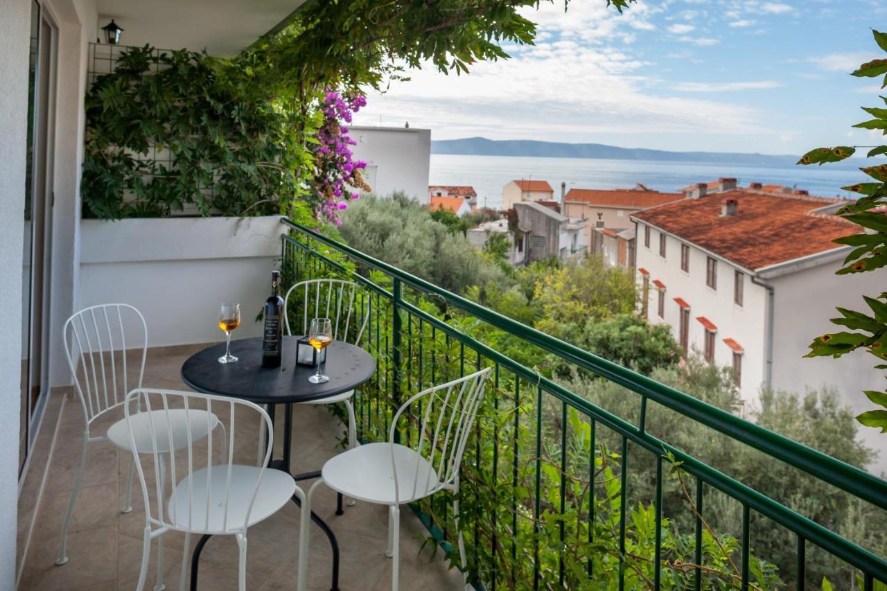 Apartments Leut 80M From The Sea Podgora Exteriör bild