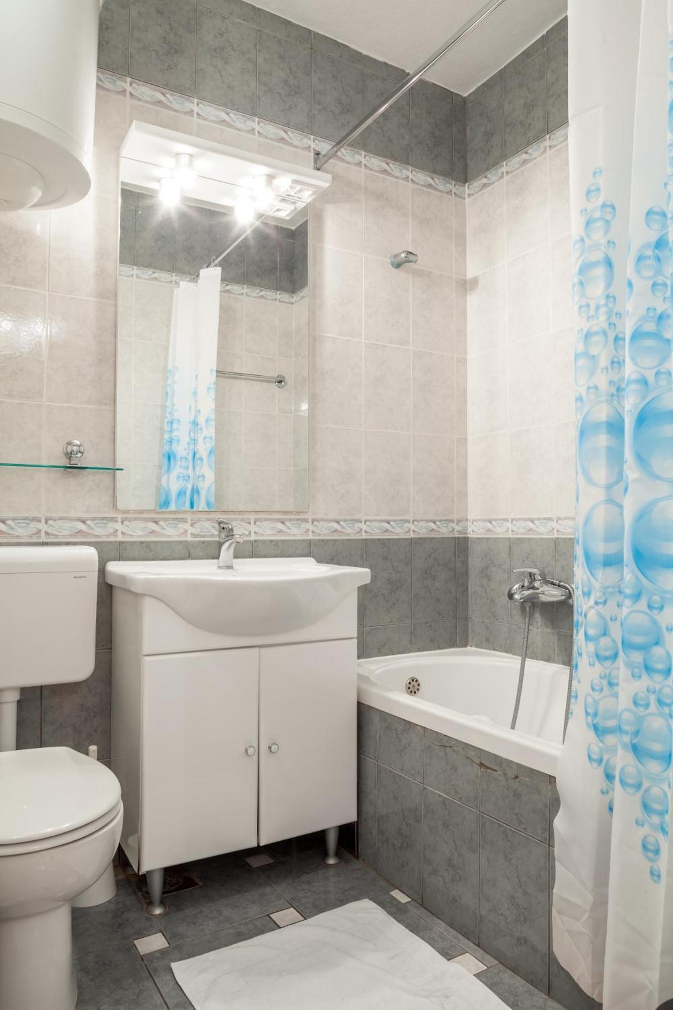 Apartments Leut 80M From The Sea Podgora Rum bild
